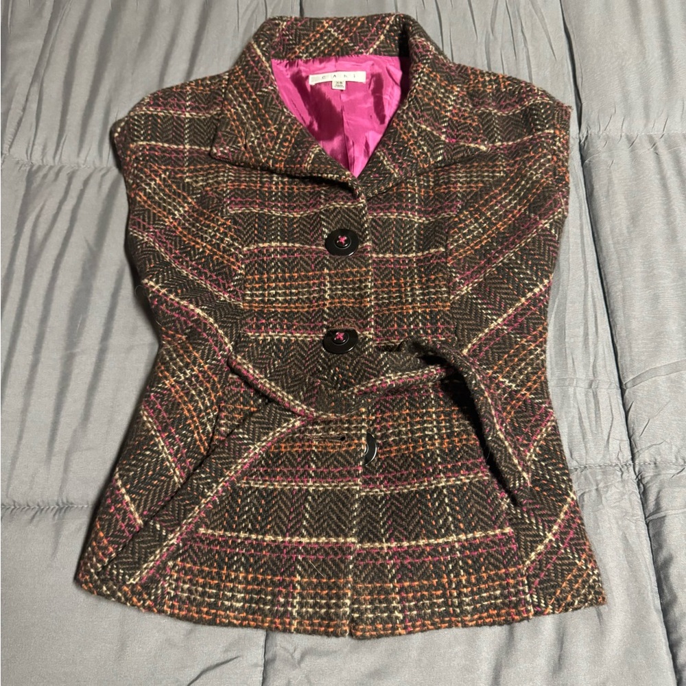 Like new CAbi button up vest size XS